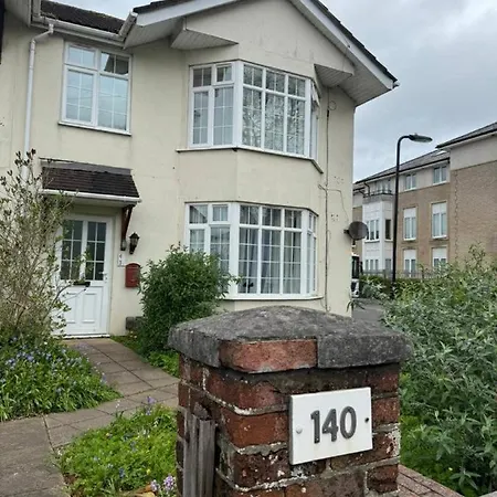 Pejay Crystal Home Southampton Exterior photo